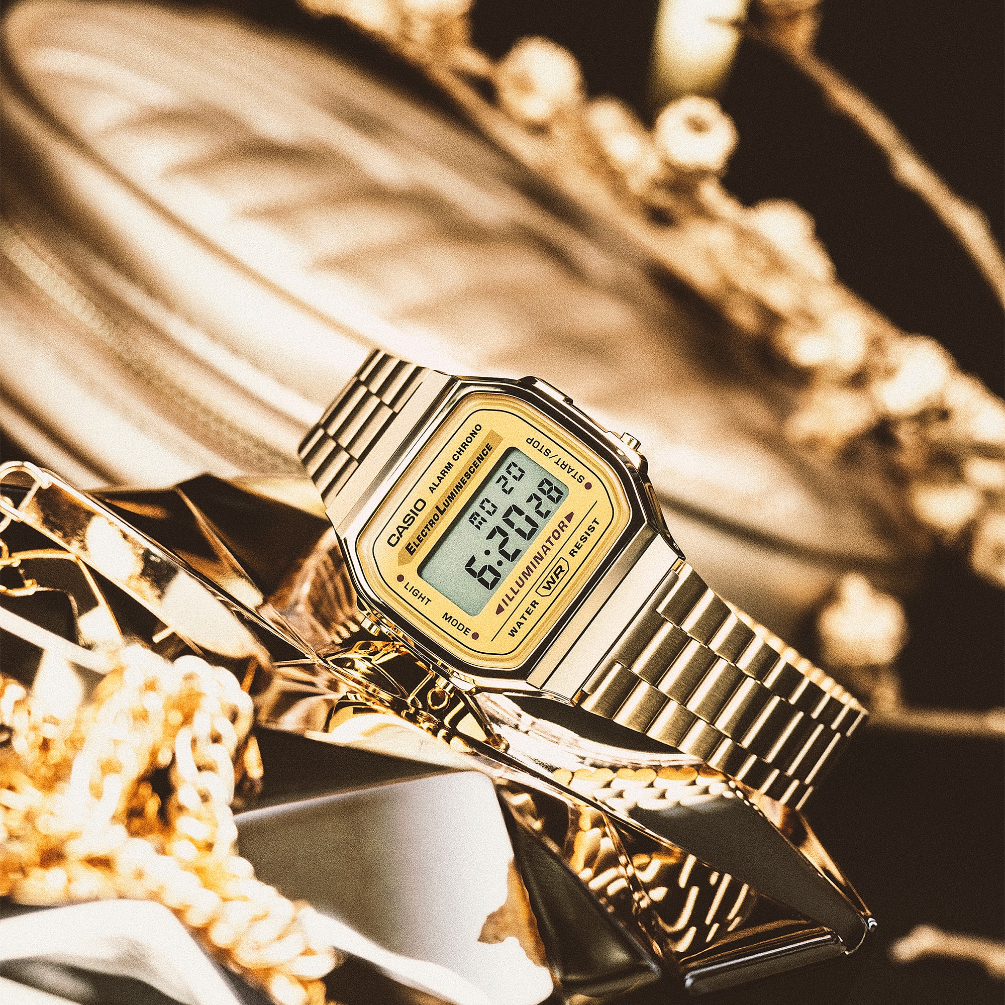 A168WG-9VT | Vintage Gold Watch - Image 2