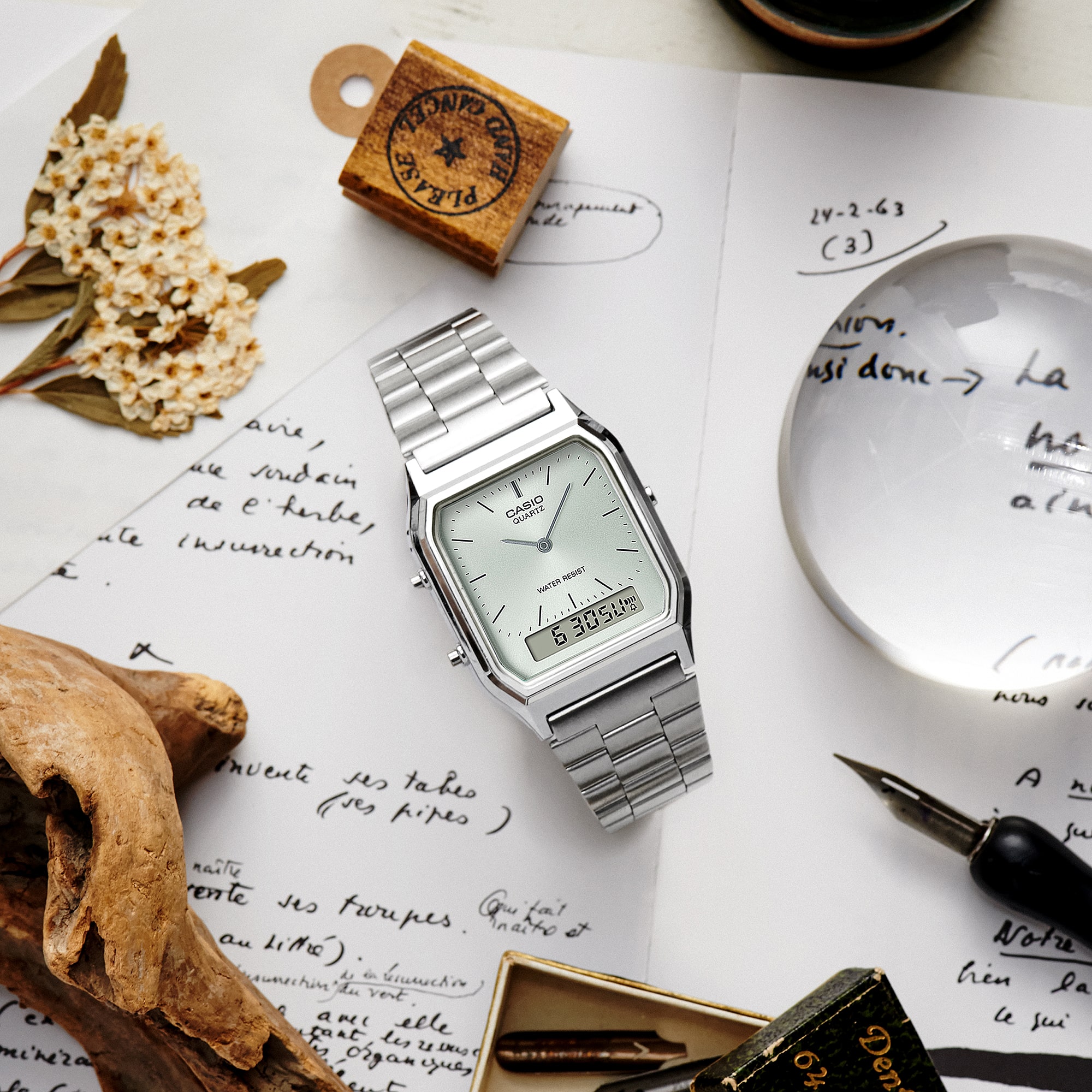 AQ230A-7AVT | Vintage Silver Watch | Casio AQ230 Series | Casio - Image 2