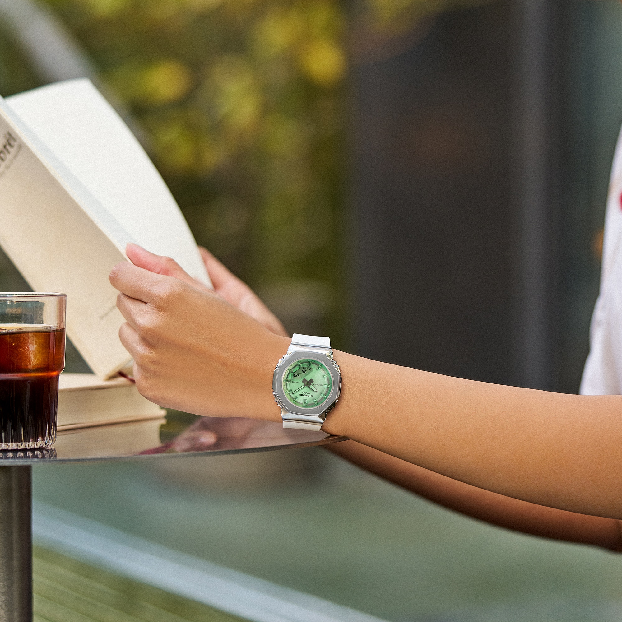 GMS2110SR-7A | G-SHOCK ANALOG-DIGITAL Silver - Image 2