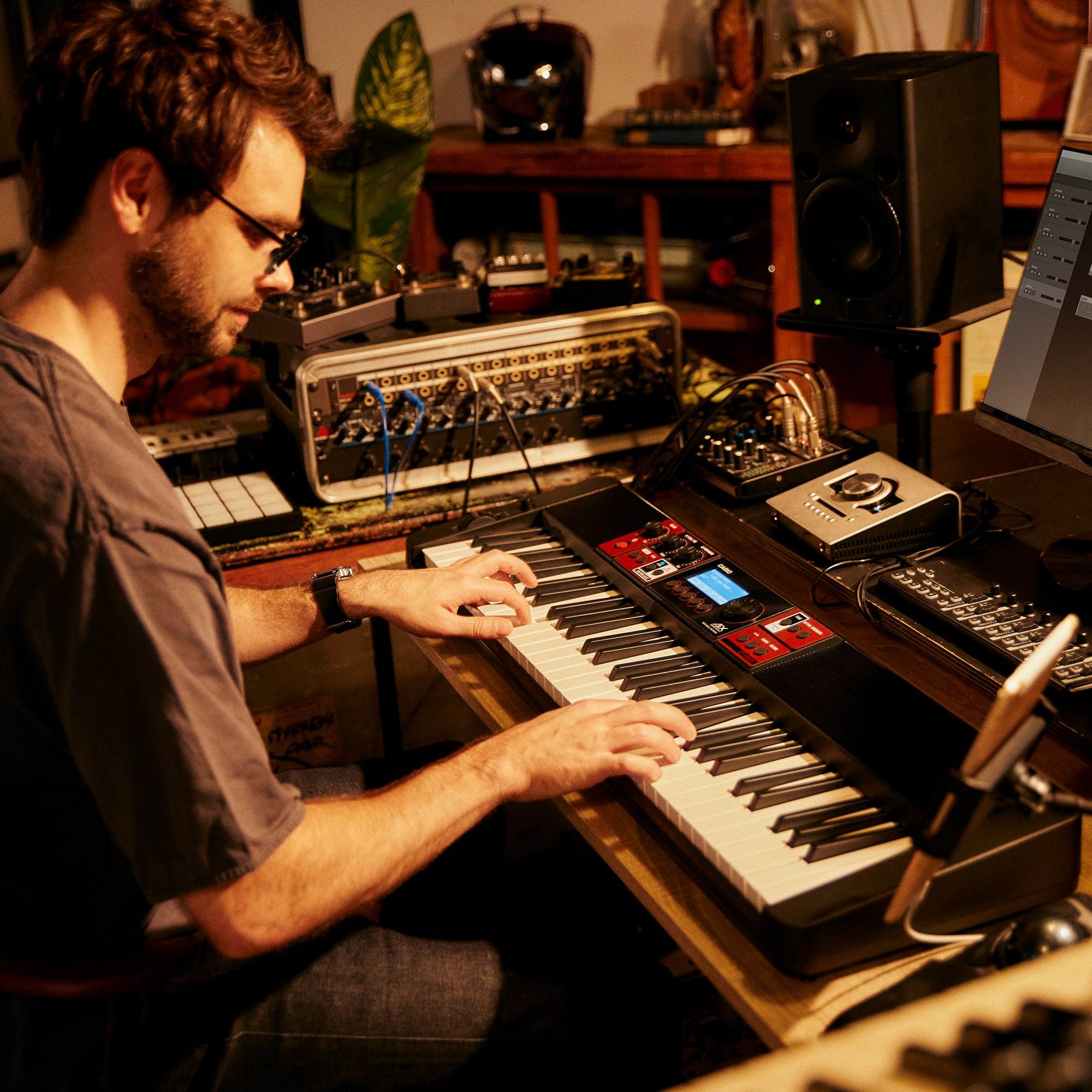 CT-S1000V | Casiotone Sleek 61-Key Portable Keyboard - Image 2
